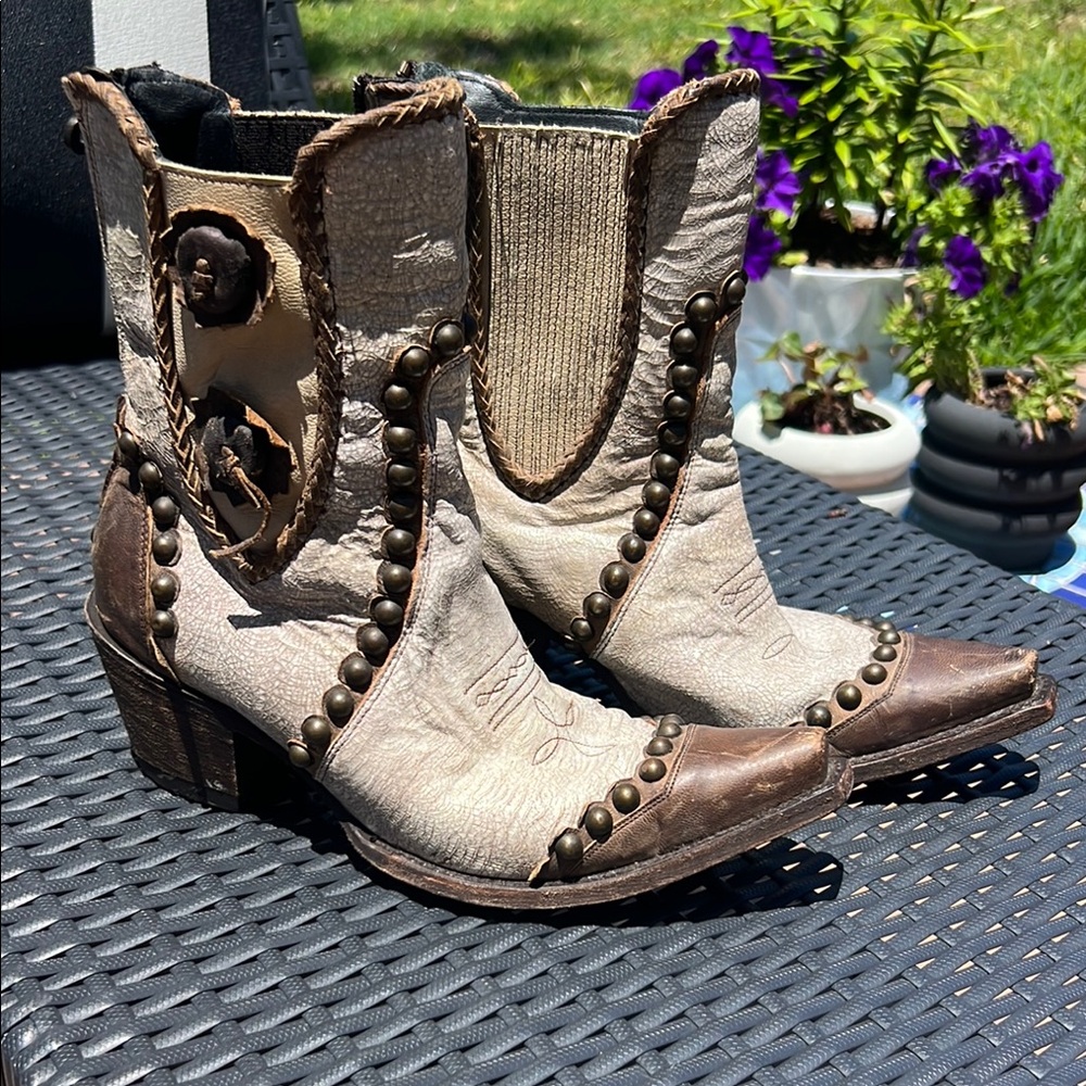 Double D Ranch Cream and Brown Ankle Booties with Western Flair